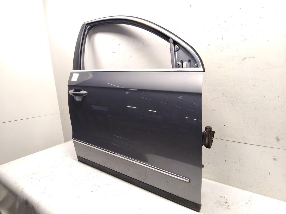 VW Passat 3C original T&uuml;r vorn rechts LA7T United Grey Metallic BJ2007