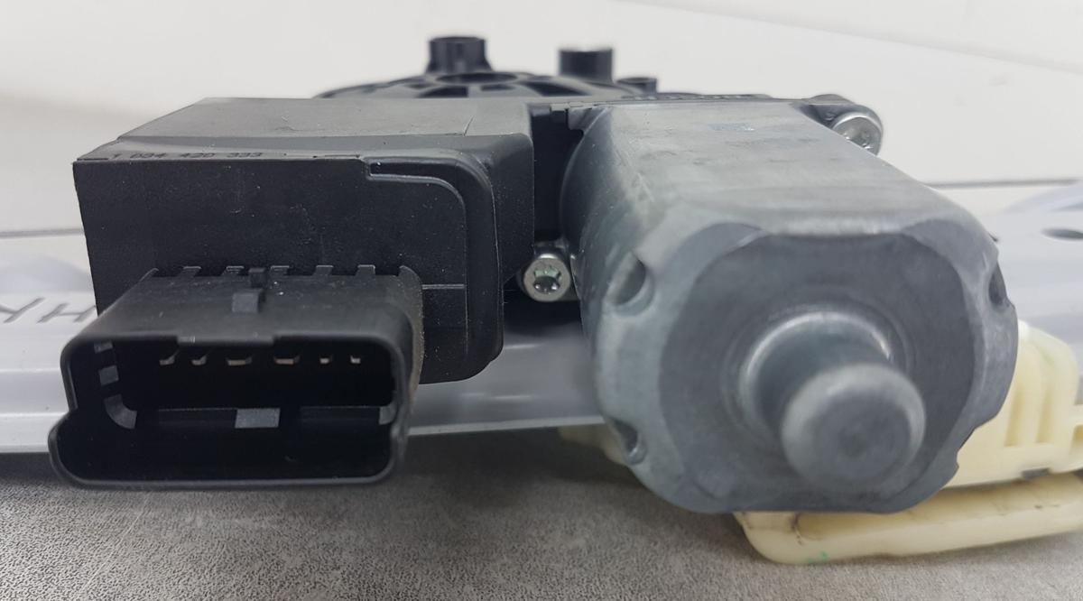 Opel Crossland X Fensterheber hinten rechts elektrisch Bj2018 0130824076