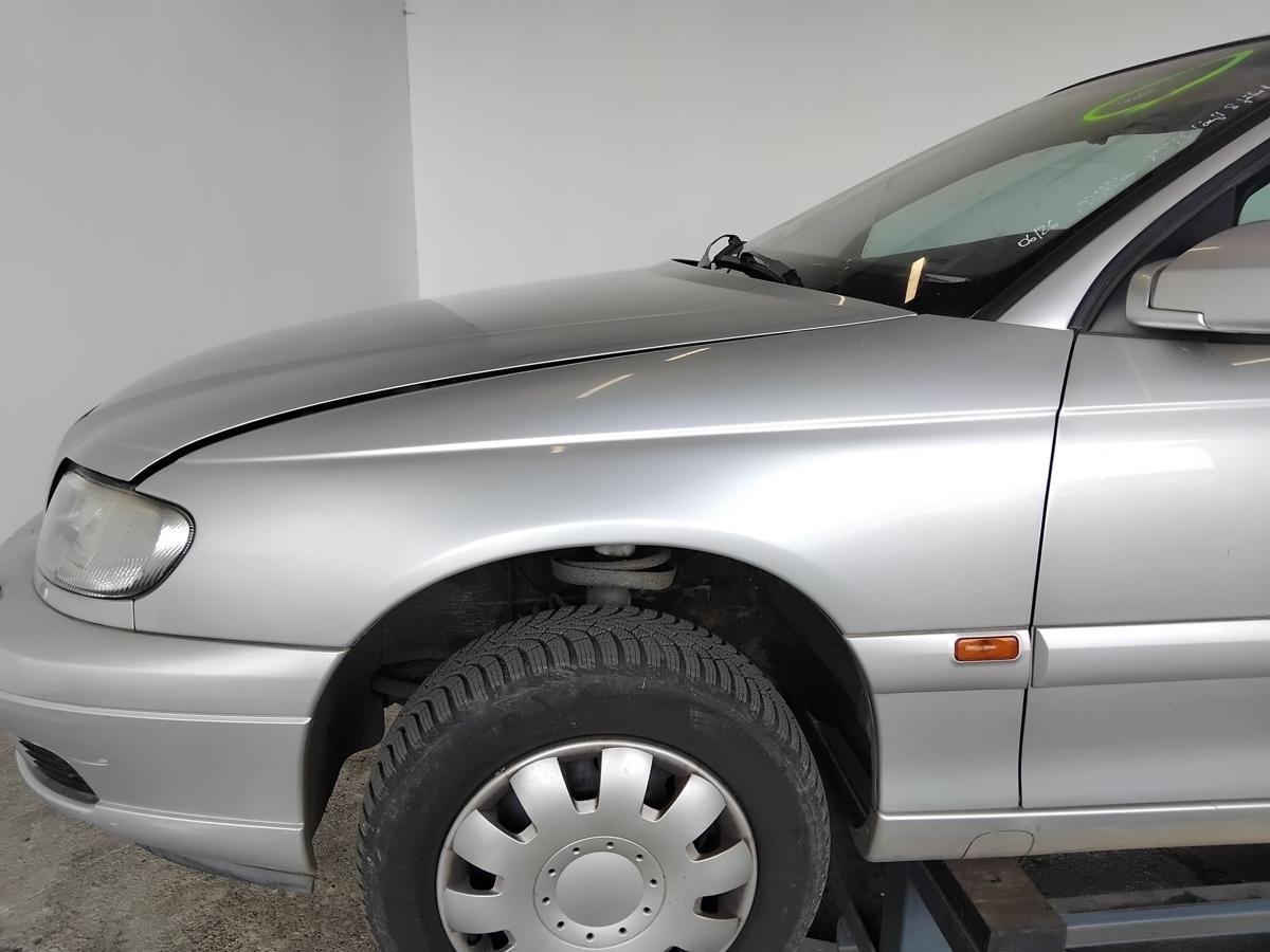 Opel Omega B original Kotfl&uuml;gel vorn links Z147 Starsilber II Facelift BJ1999