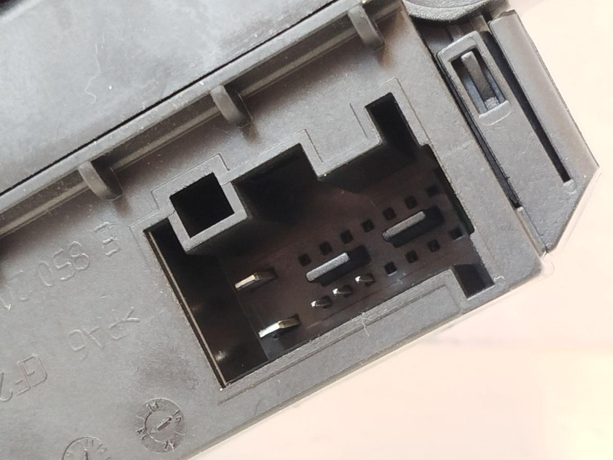 VW Polo 6R Fensterhebermotor vorn rechts 3 t&uuml;rer Motor Fensterheber OEM