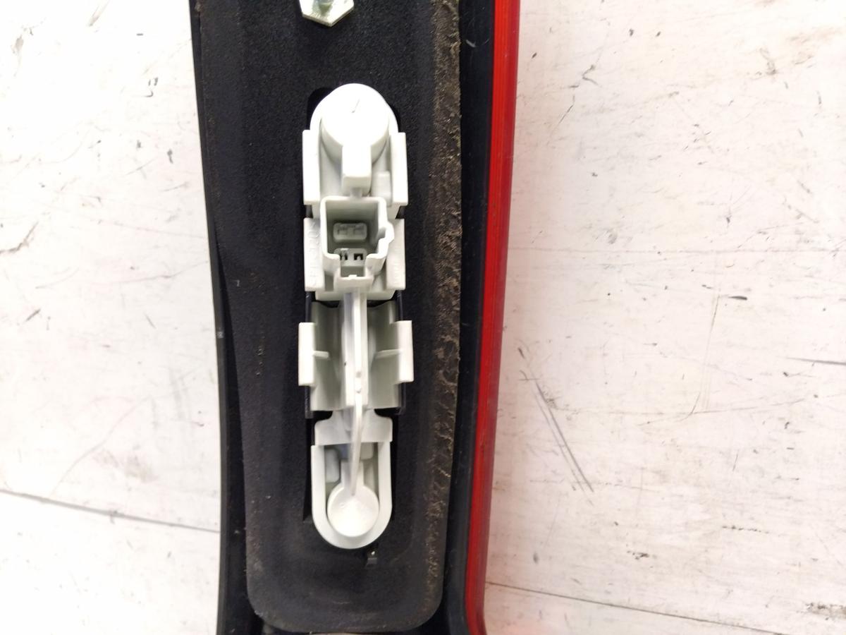 Volvo V50 original R&uuml;ckleuchte Schlussleuchte links Kombi BJ2004