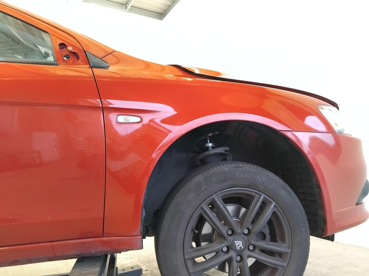 Mitsubishi Lancer 8 CY0 original Kotfl&uuml;gel vorn rechts BJ2015 P26B Karminrot