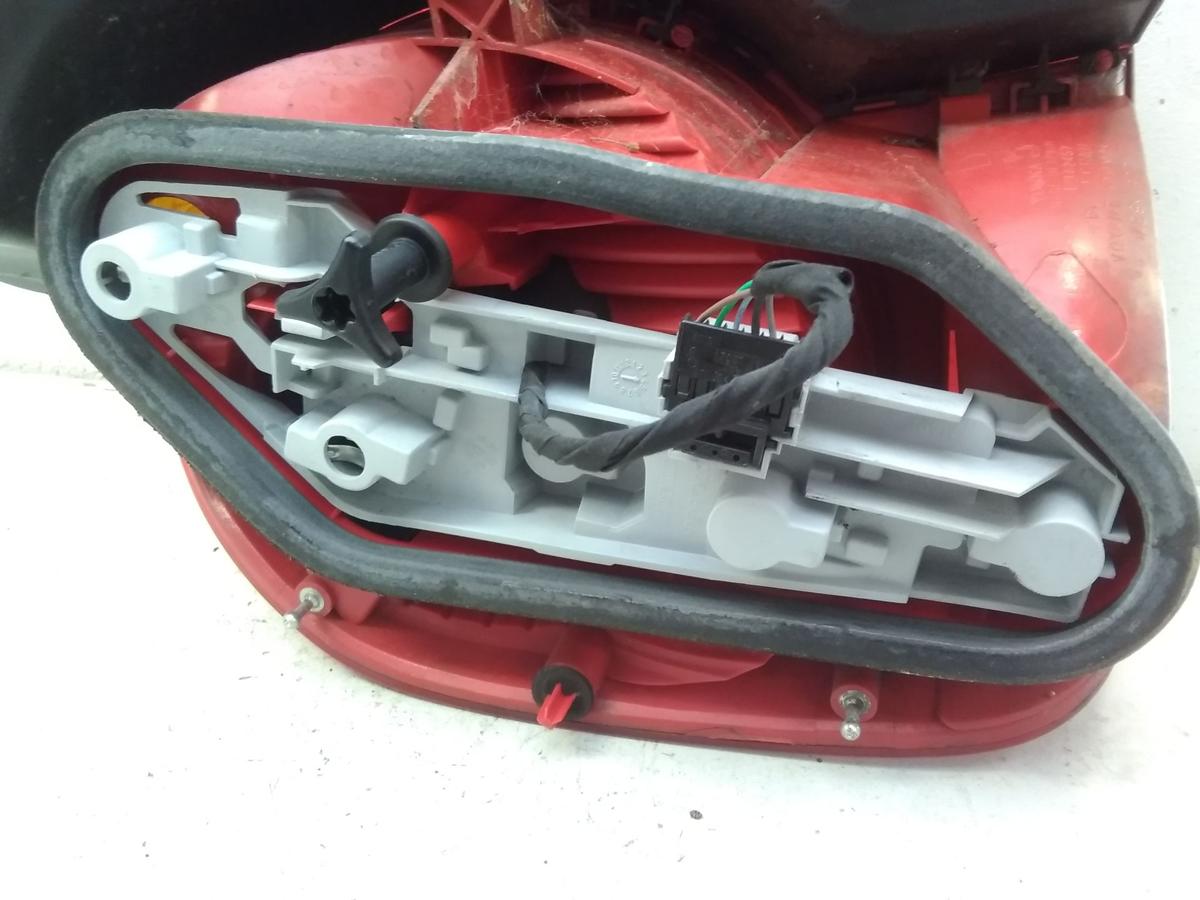 Renault Modus original R&uuml;ckleuchte Heckleuchte rechts mit ca.15cm Kabel Bj.2005