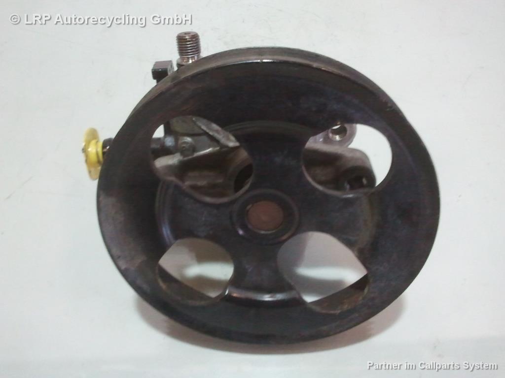 Mitsubishi Carisma original Servopumpe KYB 1.8 92kw BJ1998
