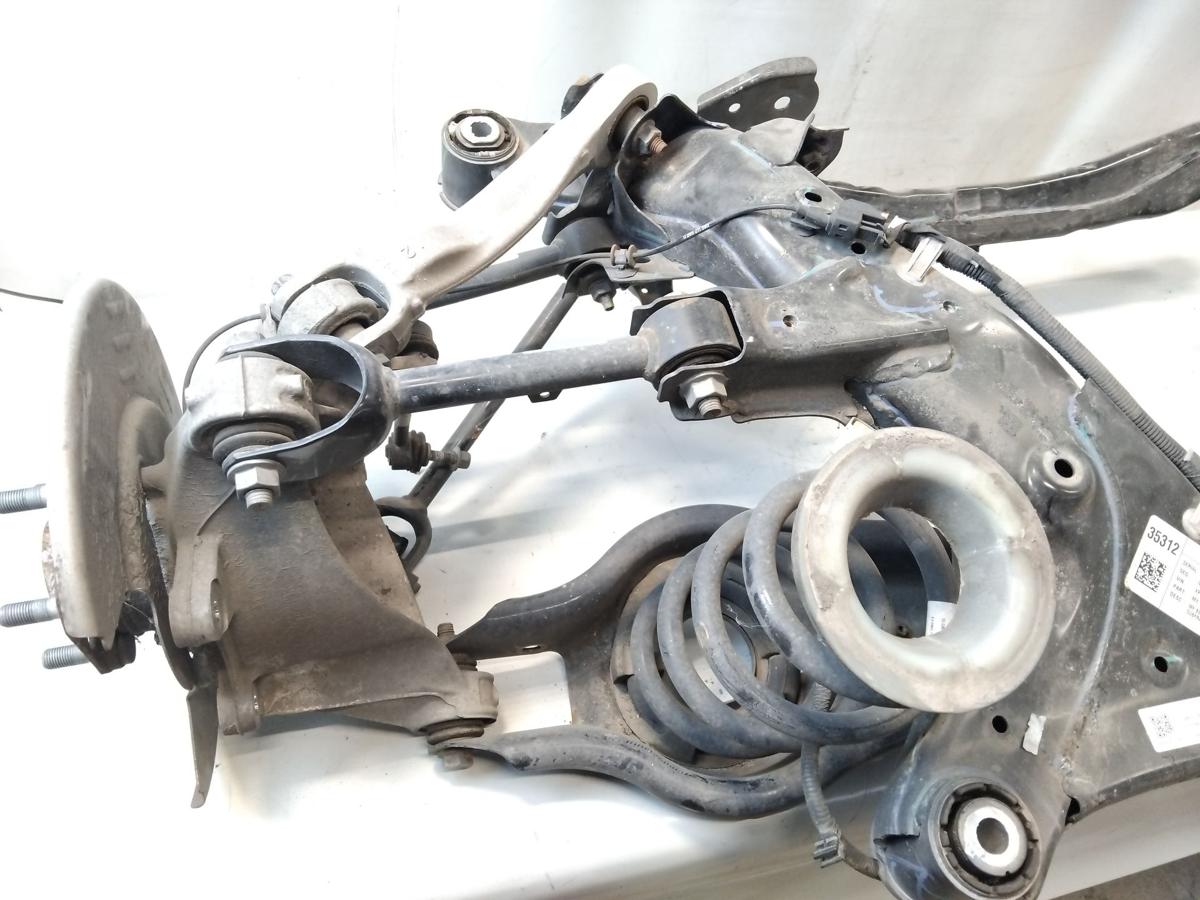 Tesla Model Y RWD original Hinterachse komplett mit Achsschenkeln BJ2023