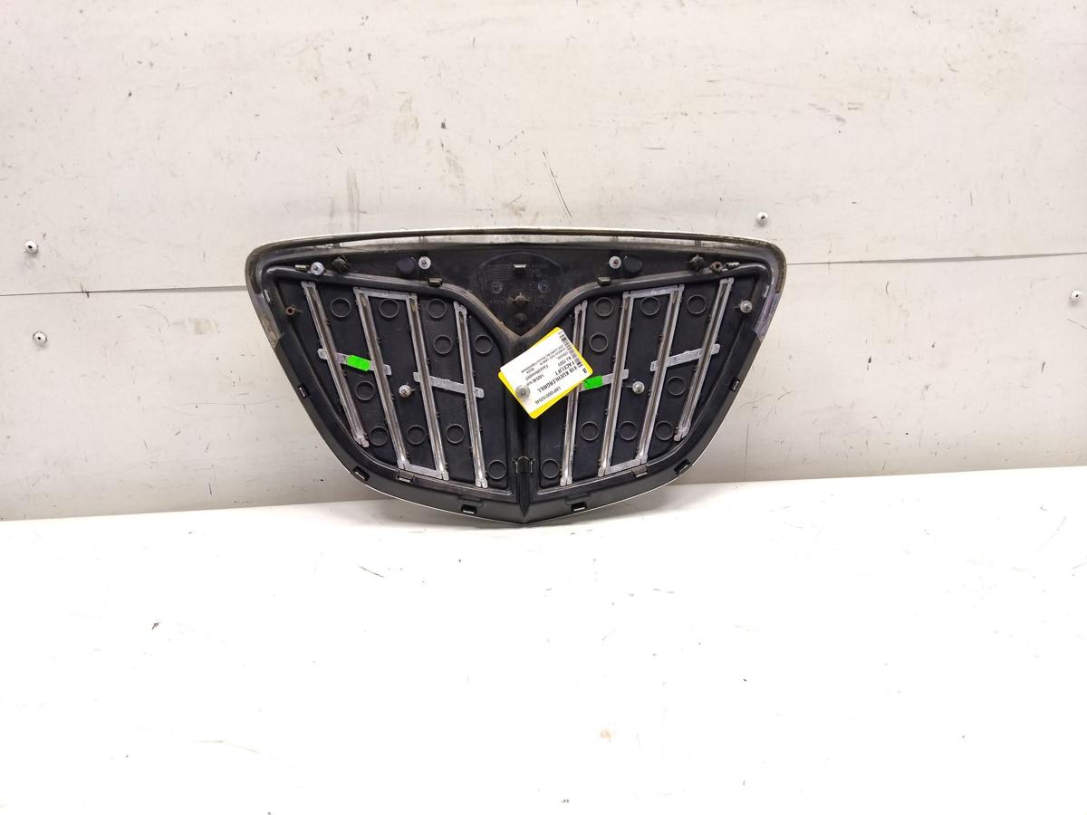 Lancia Musa Facelift original Kühlergrill Bj.2009