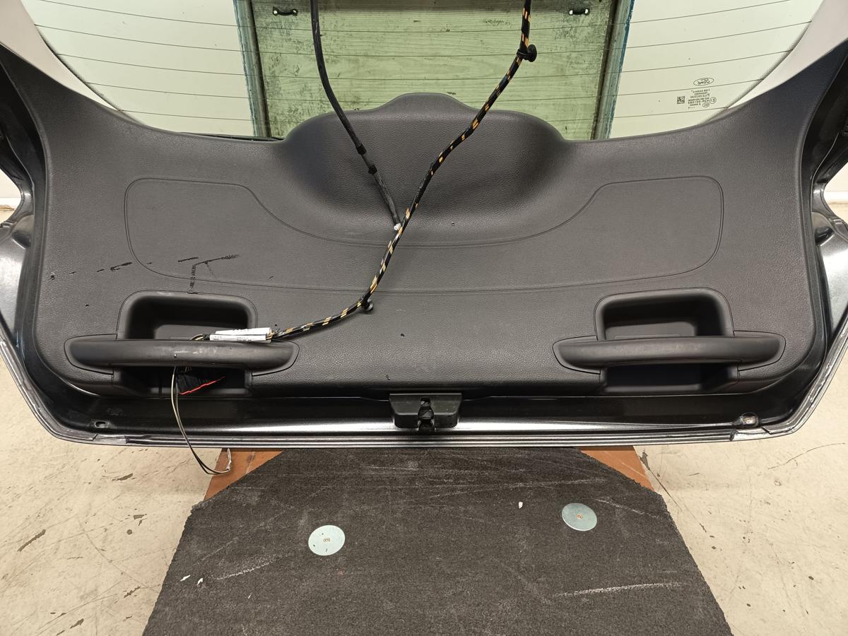 Ford Focus III Limo orig Heckklappe mit Scheibe Magnetic Grau Facelift Bj 2015