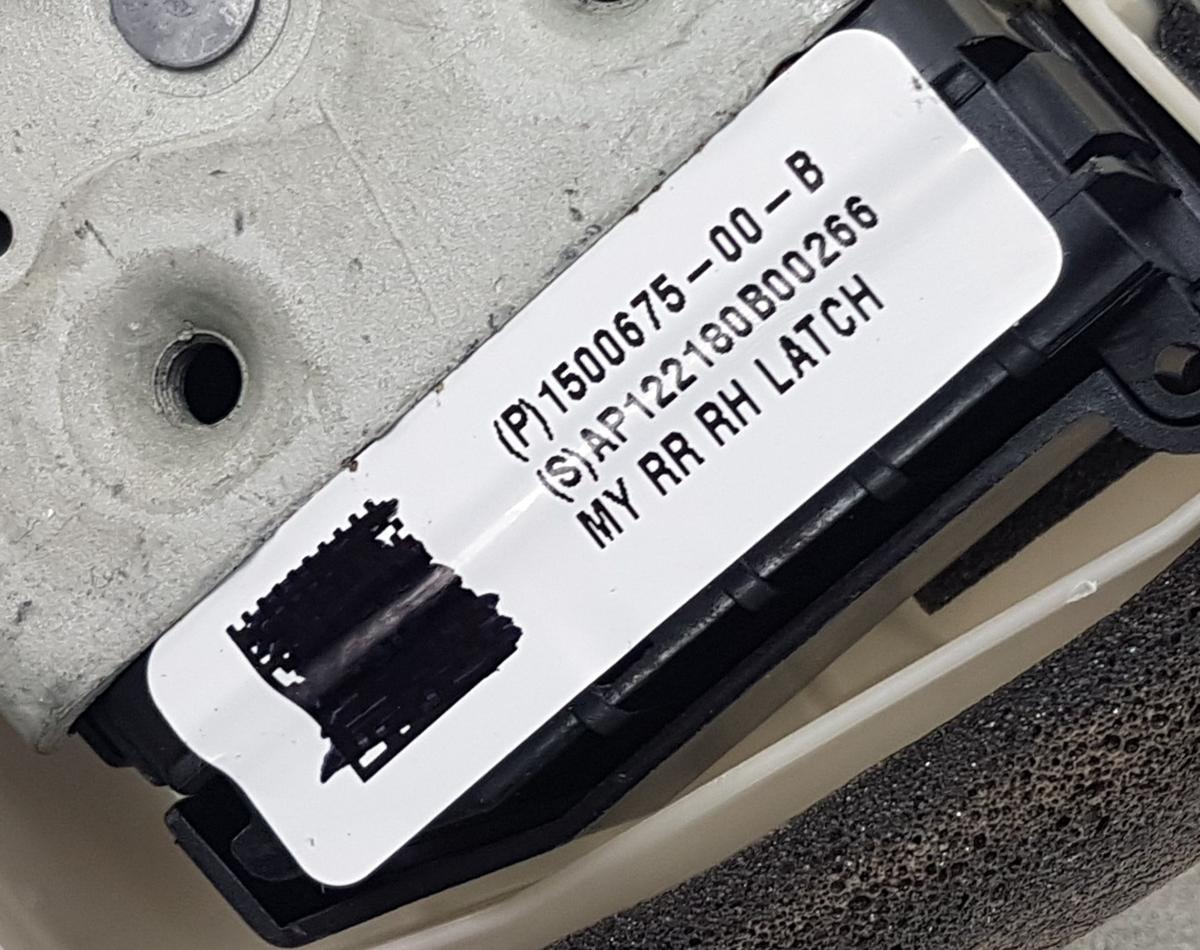 Tesla Model Y T&uuml;rschloss hinten rechts 1500675-00-B Bj2022 f&uuml;r ZV 7 Pins