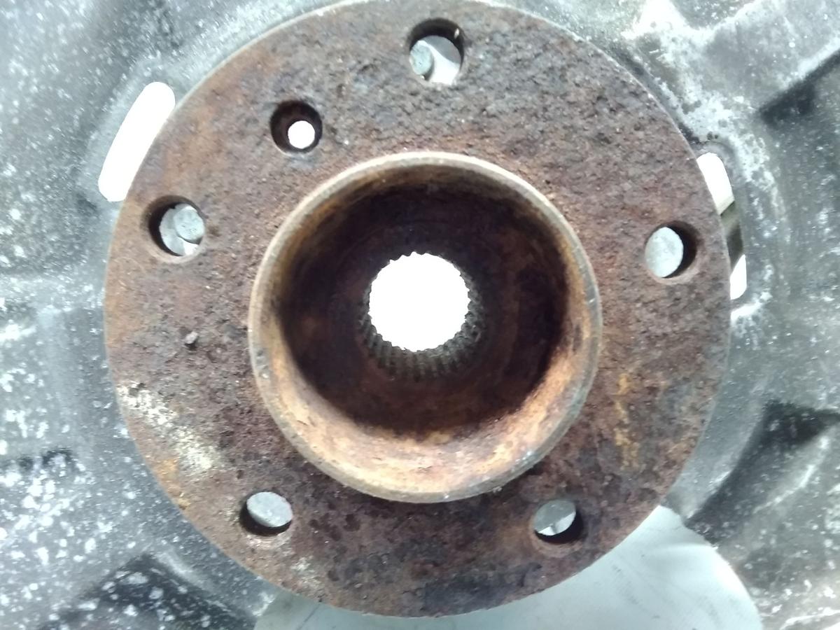 BMW 5-er F10 BJ2013 original Achsschenkel Radlagergehäuse Hinterachse rechts