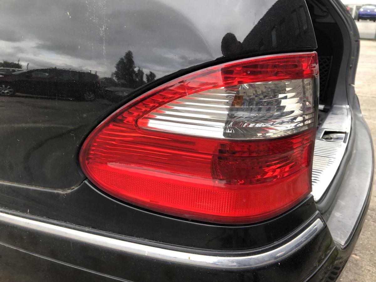 Mercedes E Klasse S211 Mopf R&uuml;ckleuchte links au&szlig;en R&uuml;cklicht Heckleuchte OEM