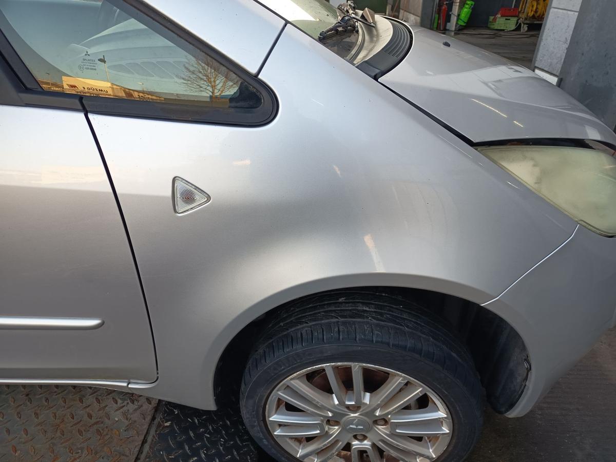 Mitsubishi Colt Z30 original Kotfl&uuml;gel rechts Seitenteil A50 Pure silver Bj 2005