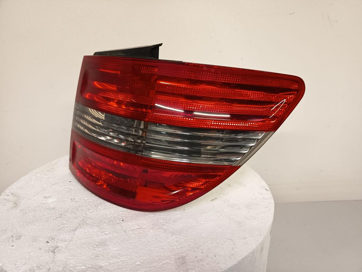Mercedes B-Klasse W245 orig R&uuml;ckleuchte Heckleuchte rechts au&szlig;en Bj 2007