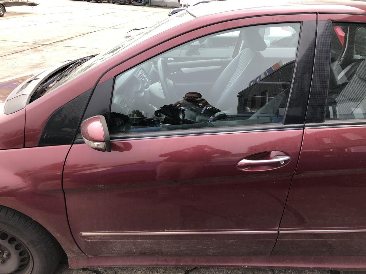 Mercedes B Klasse W245 T&uuml;r vorn links Fahrert&uuml;r Anrostungen 597 Saturnrotmet.