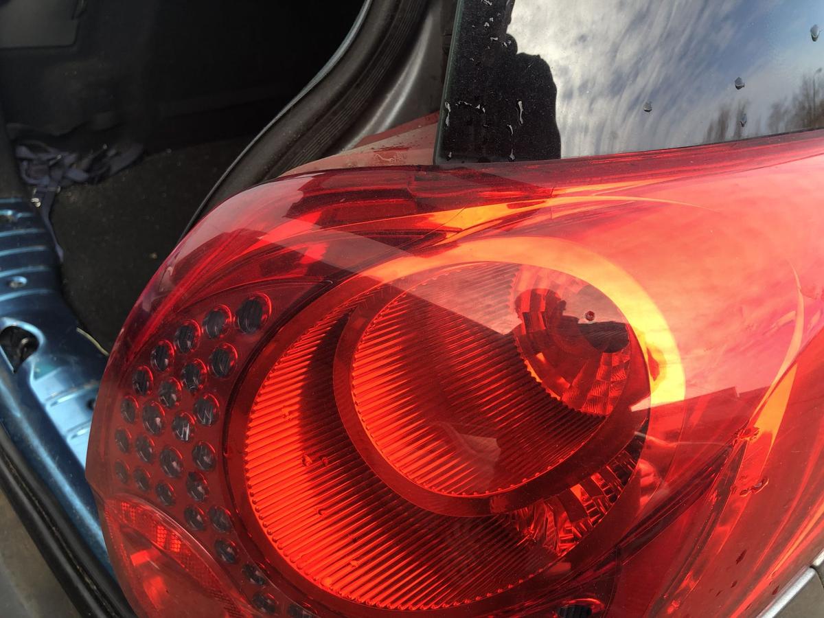 Peugeot 207 SW Typ WE R&uuml;ckleuchte rechts R&uuml;cklicht Heckleuchte Kombi