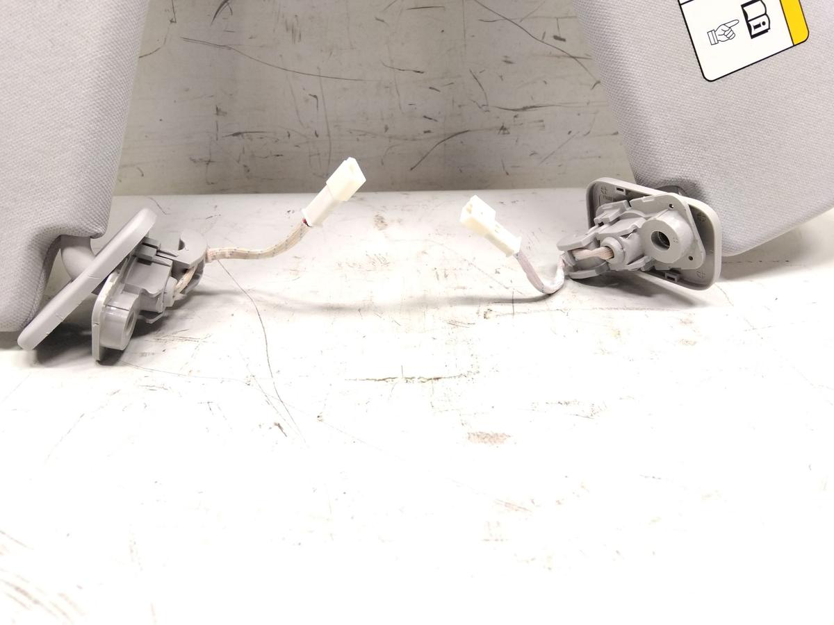 Tesla Model Y original Satz Sonnenblenden links und rechts hellgrau BJ2023