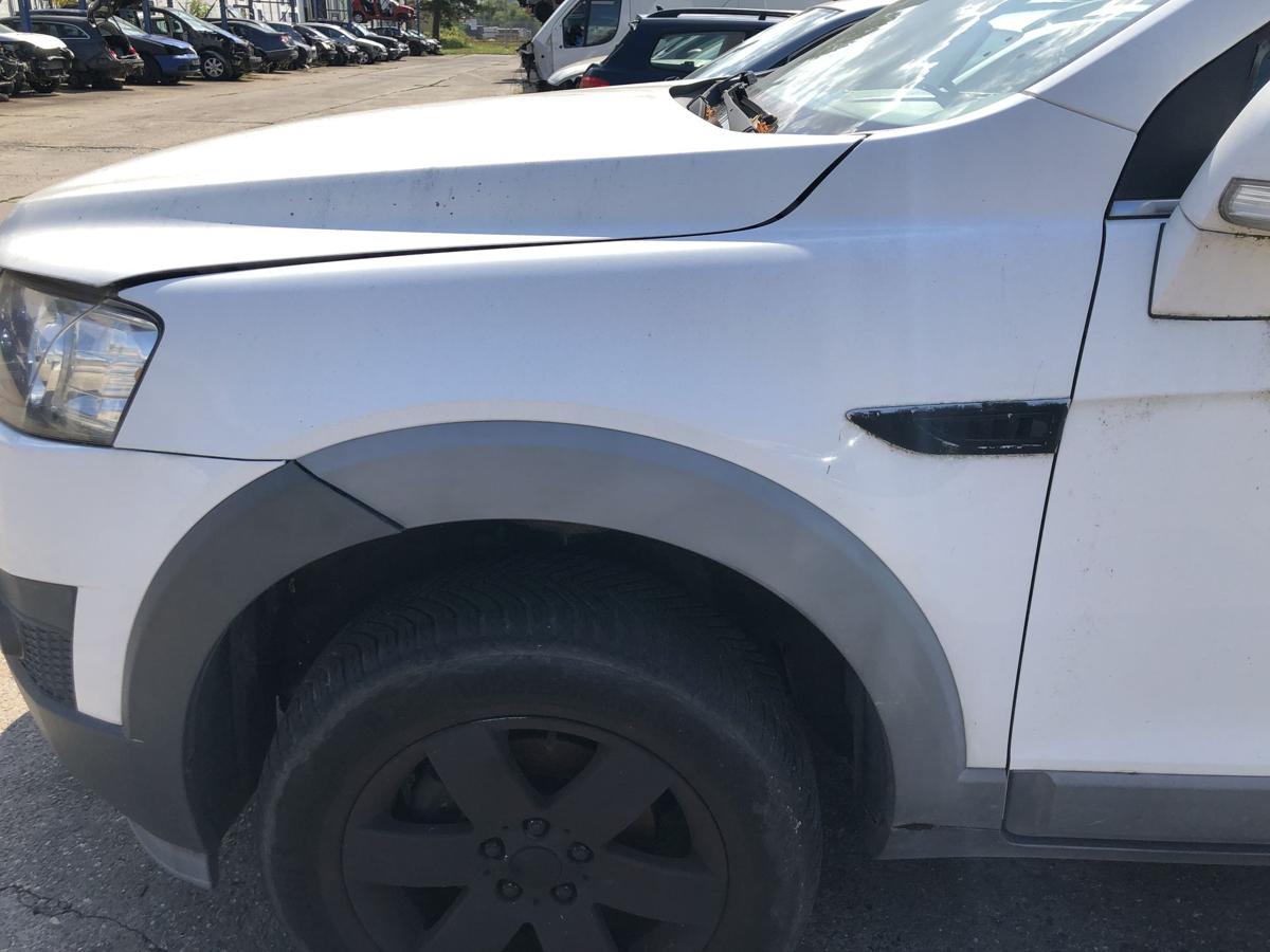 Chevrolet Captiva ab 2011 Kotfl&uuml;gel vorn links Fahrerseite Seitenwand GAZ weiss
