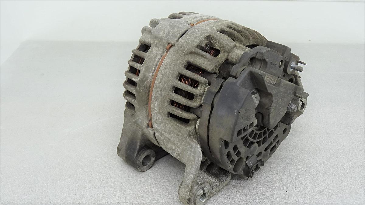 Opel Meriva A Lichtmachine Generator 100A Bj2006 55556068 0124425021 1,4 66kw Z14XEP