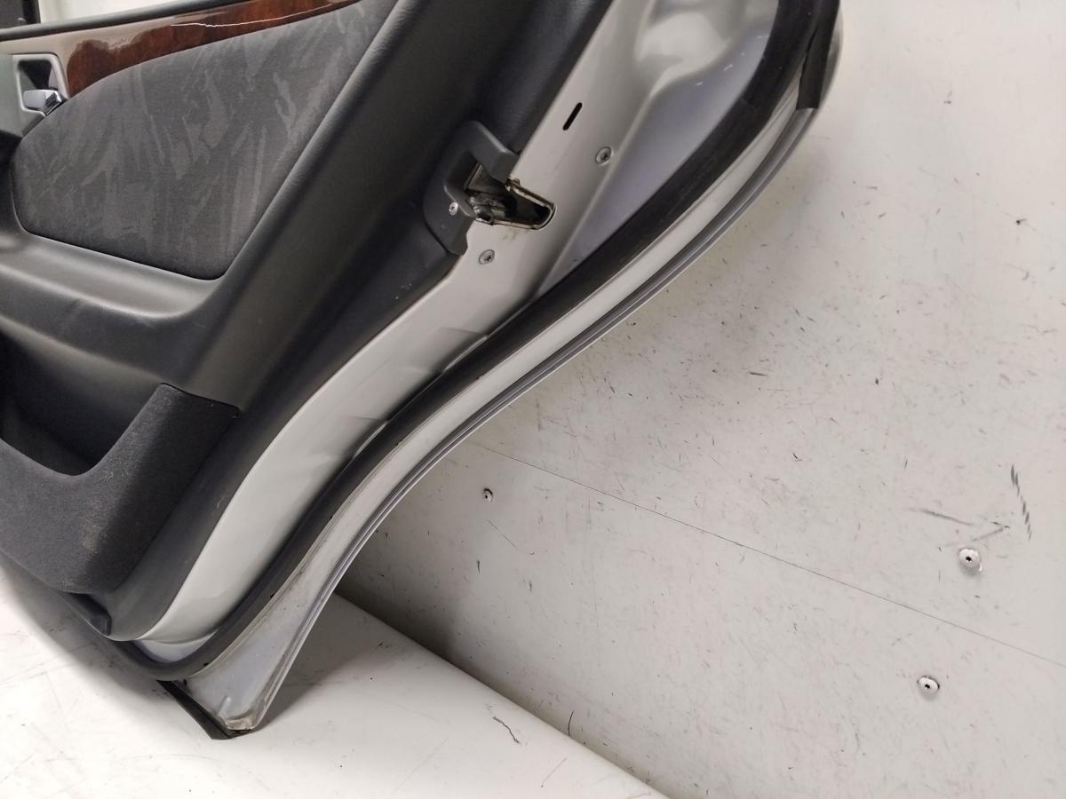 Mercedes E-Klasse Limo W210 T&uuml;r hinten rechts brillantsilbermetallic 744 Bj.1998