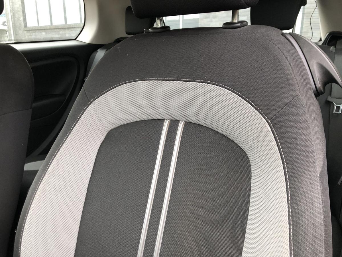 Fiat Grande Punto 199 Sitz vorn links Fahrersitz Stoff ohne Heizung nur 3trg