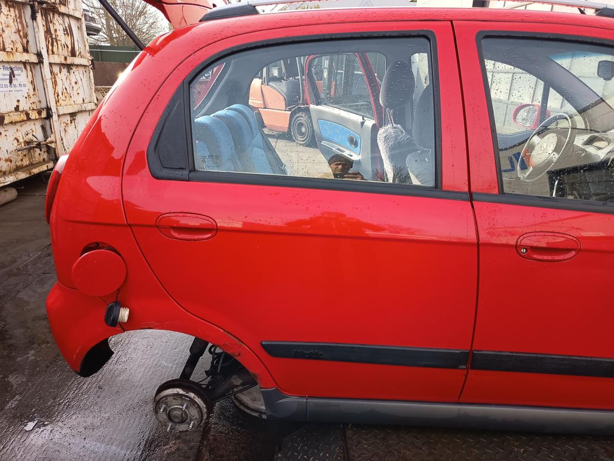 Chevrolet Matiz M200 original T&uuml;r hinten rechts Fond 71U Super red Bj 2009