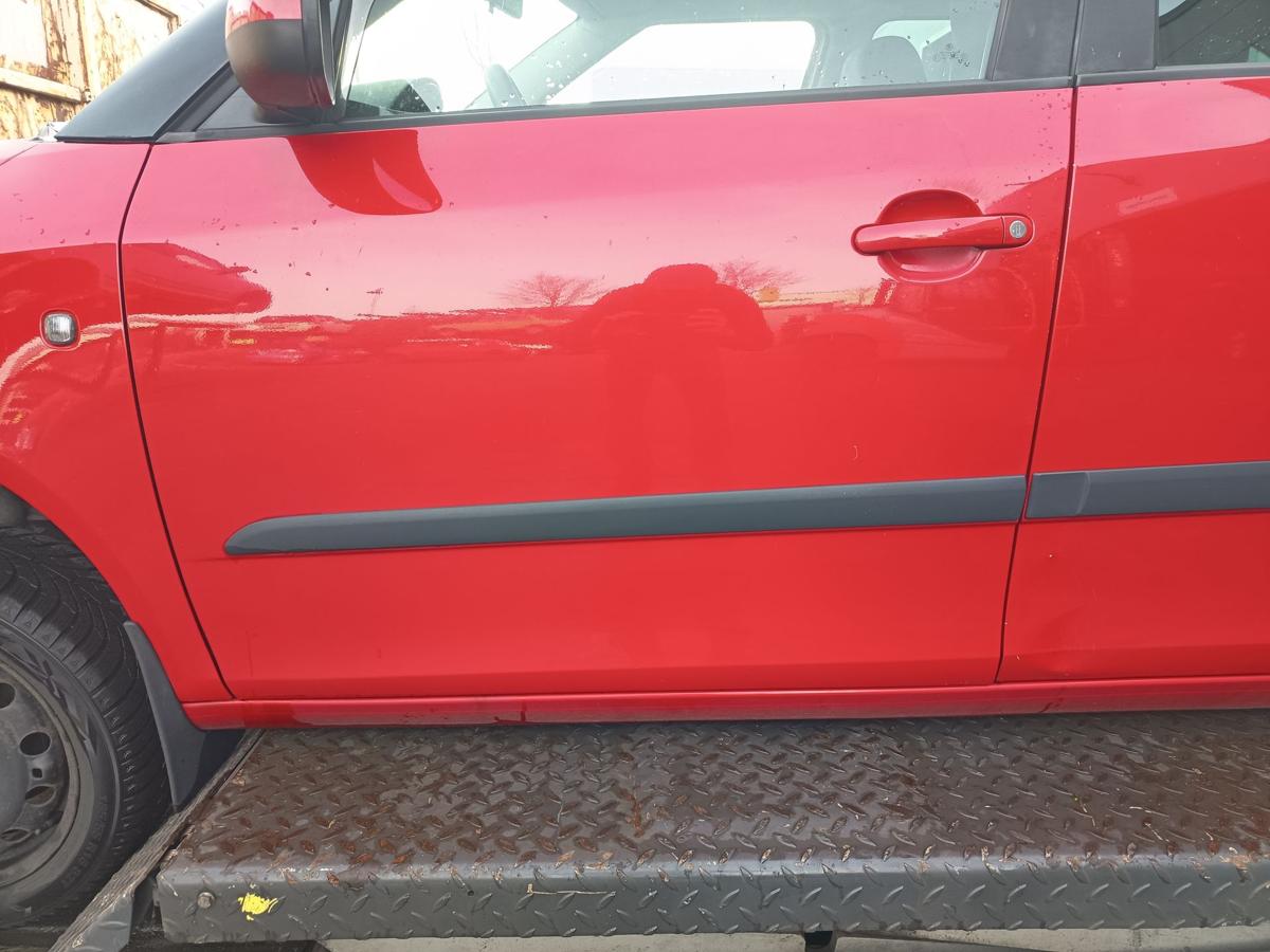 Skoda Fabia 5J orig Tür vorn links Fahrertür LF3K Rot Bj 2011