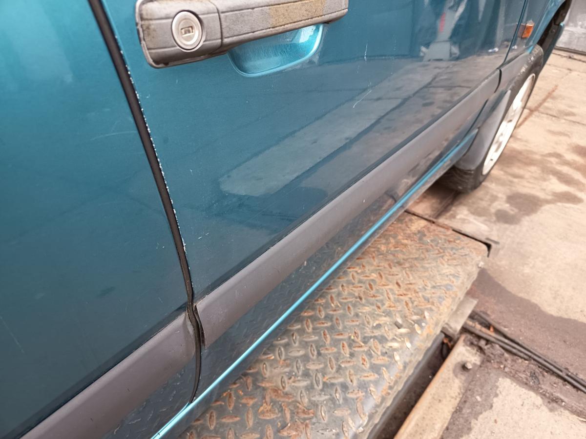Volvo 850 original T&uuml;r vorn rechts Beifahrer 422 T&uuml;rkis met Bj 1995