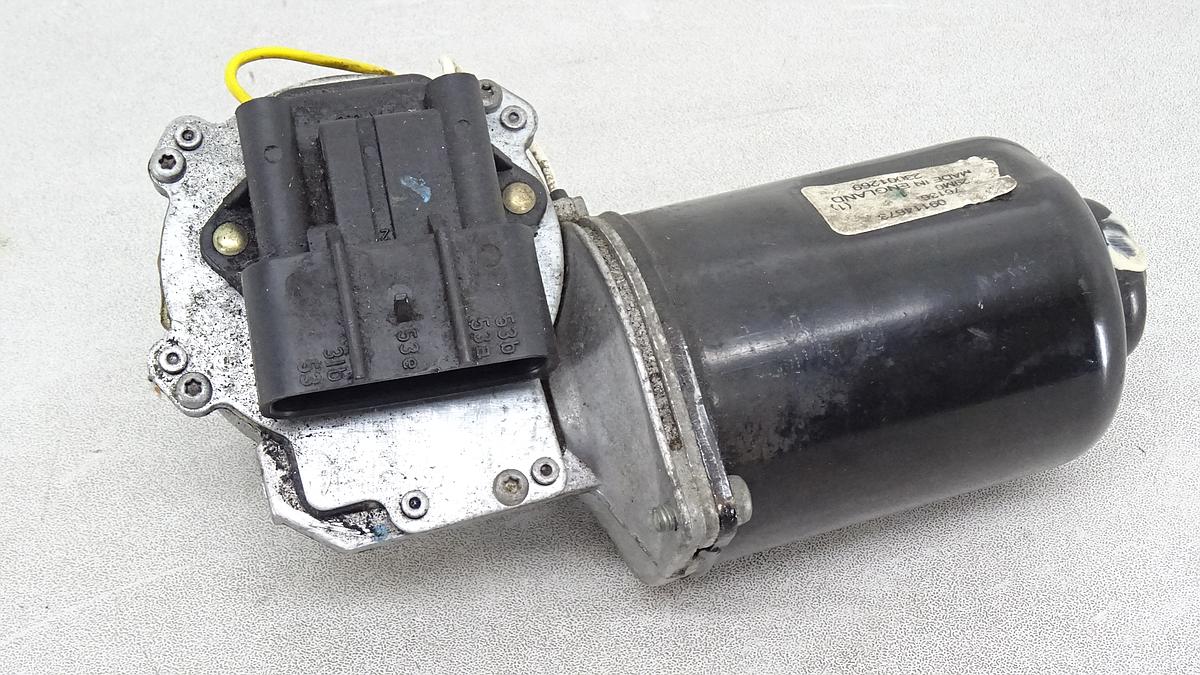 Opel Corsa C Wischermotor vorn Bj2001 09114673 23001269