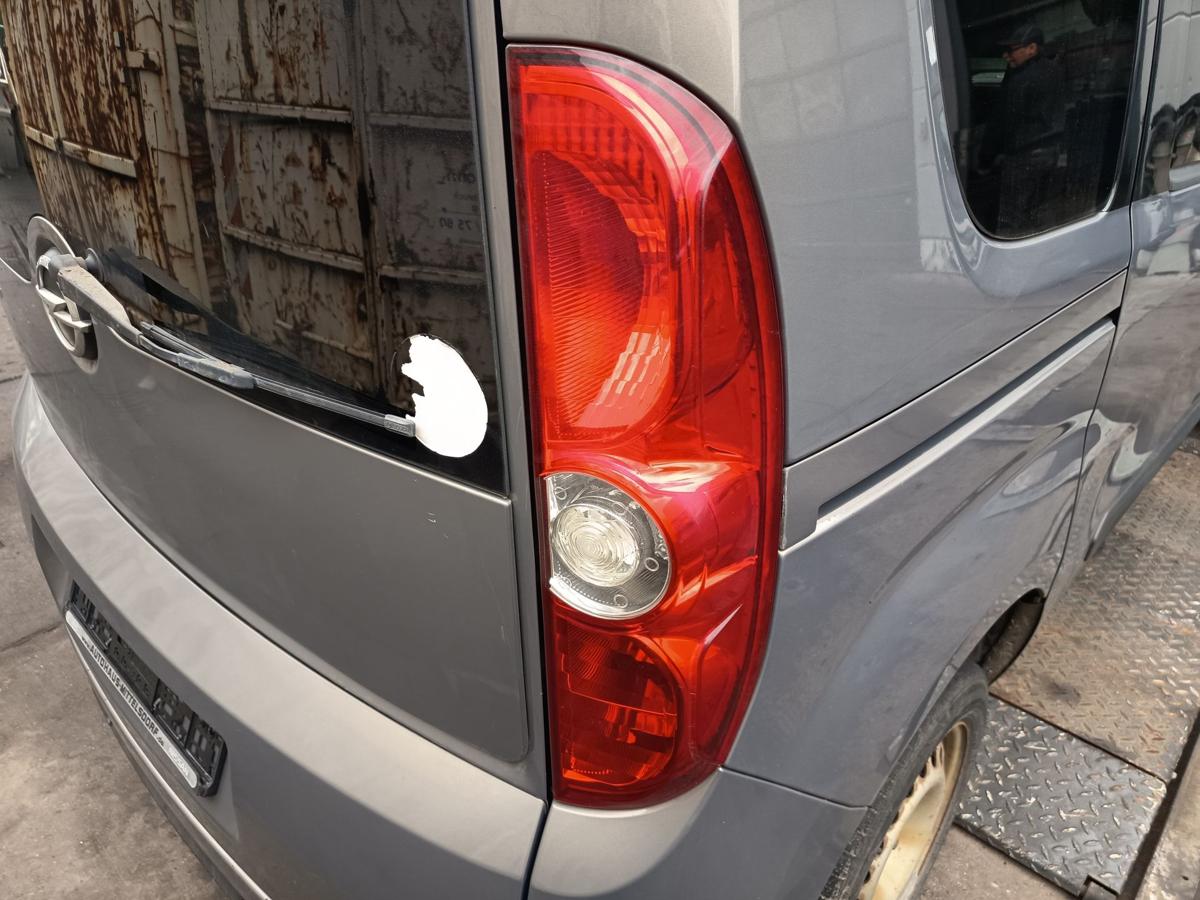 Opel Combo D original R&uuml;ckleuchte rechts Baujahr 2012