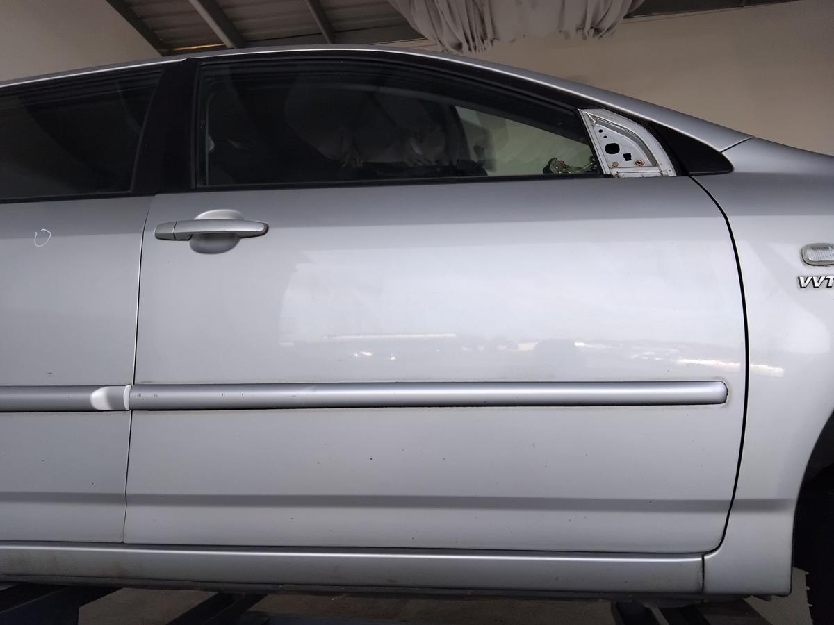 Toyota Corolla E12 T&uuml;r vorn rechts Beifahrert&uuml;r 5T&uuml;rer japanisches Modell BJ2003