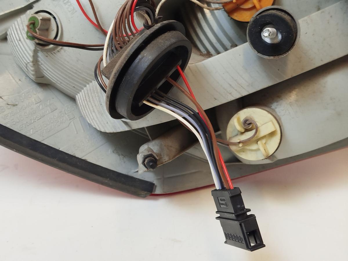 Skoda Fabia 5J R&uuml;ckleuchte rechts R&uuml;cklicht Heckleuchte 5 t&uuml;rer Schlusslicht