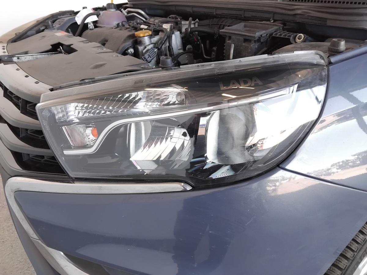 Lada Vesta GF original Scheinwerfer links mit LWR BJ2019