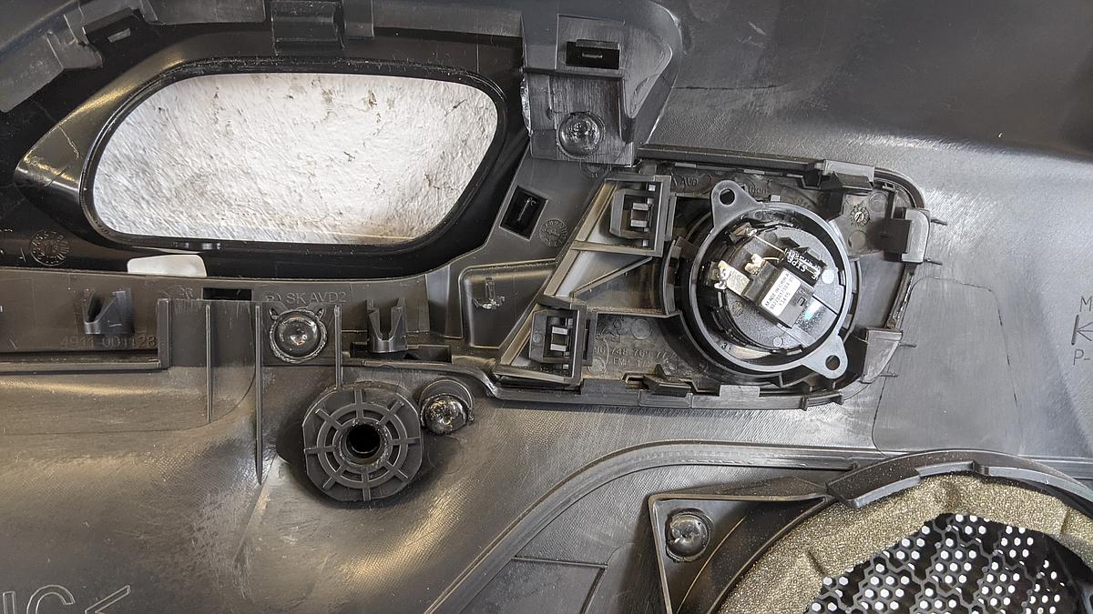 Peugeot 208 T&uuml;rverkleidung vorn rechts vom 5 t&uuml;rer 96763525ZD