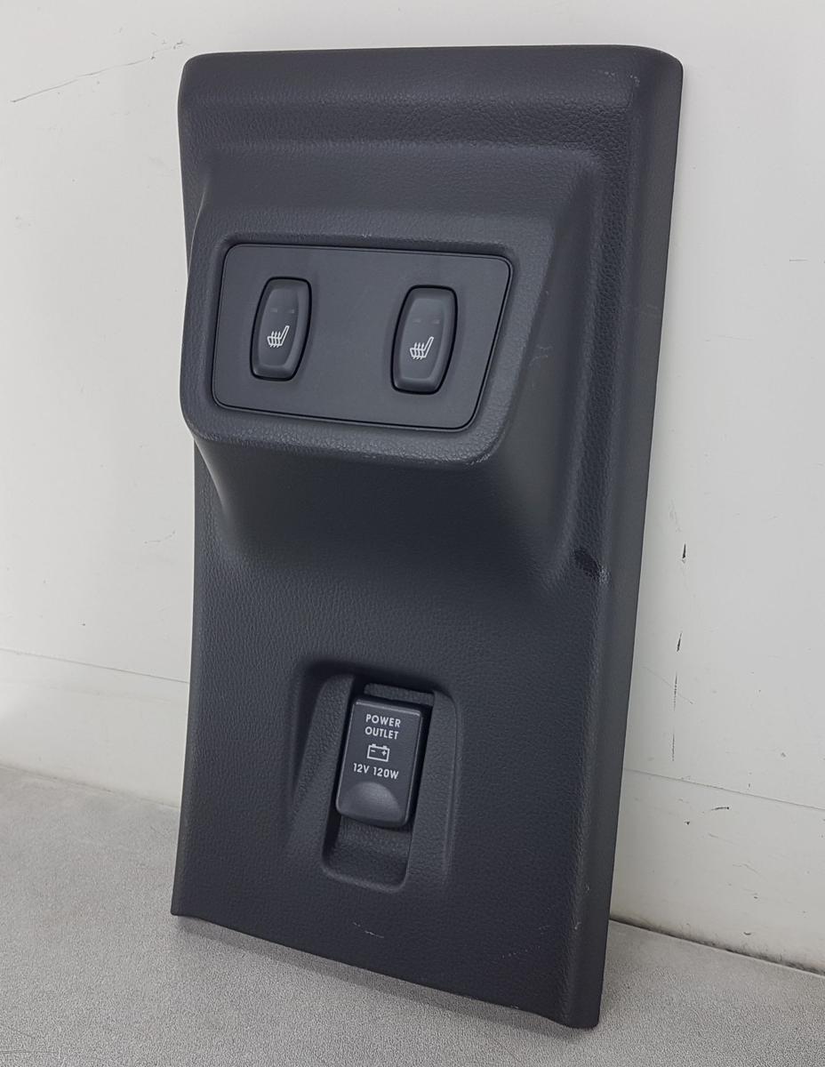 Mitsubishi Eclipse Cross Verkleidung Mittelkonsole hinten Bj2023 Sitzheizung