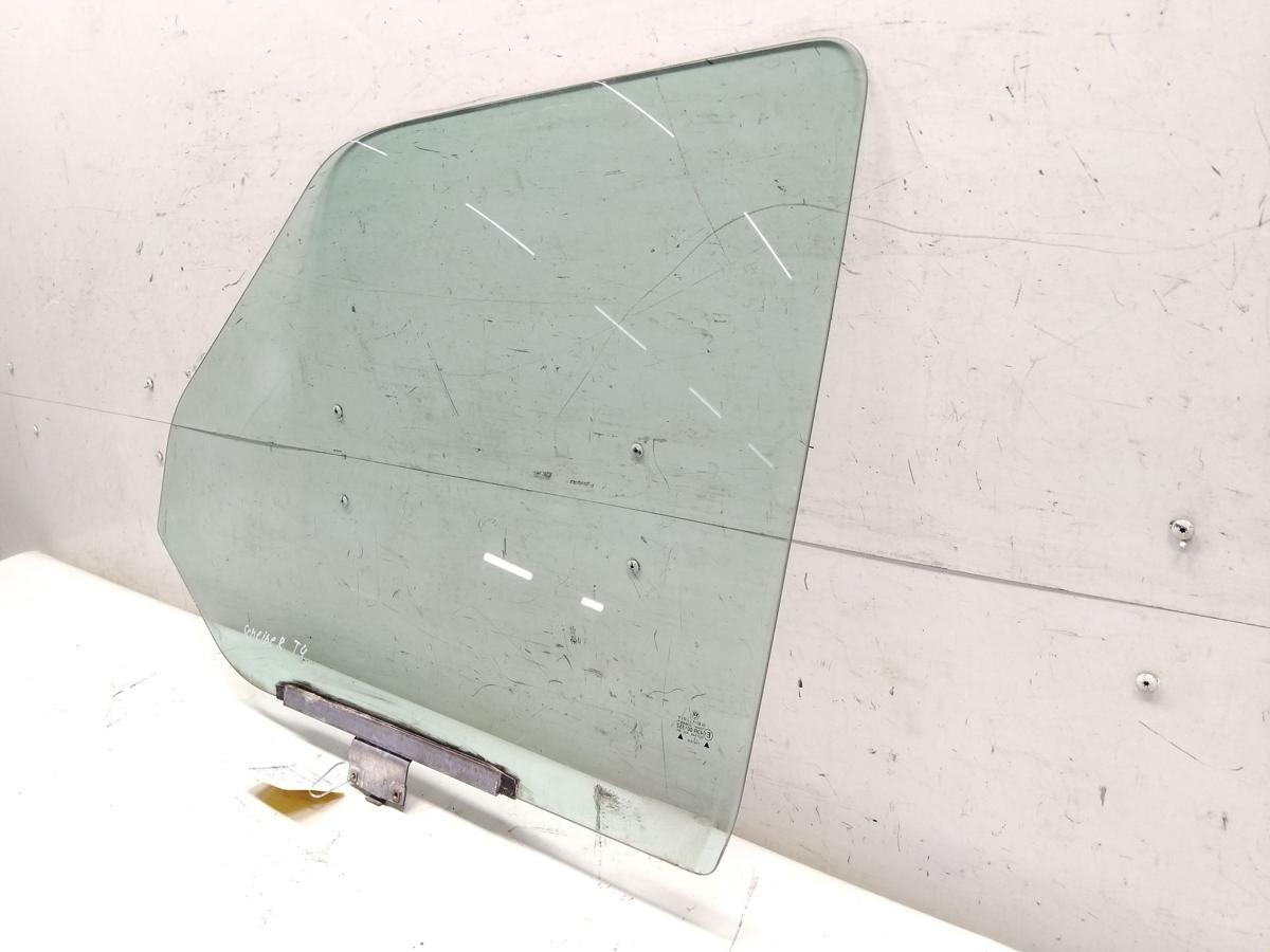 VW T4 original T&uuml;rscheibe vorn rechts gr&uuml;ncolor BJ1995