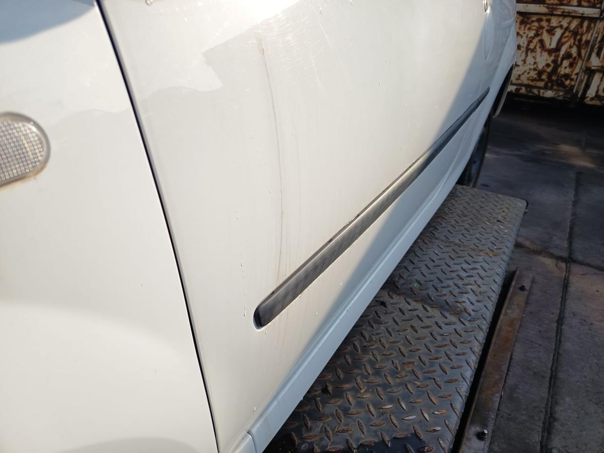 Renault Twingo II original T&uuml;r links Fahrer 369 Arktiswei&szlig; Bj 2009