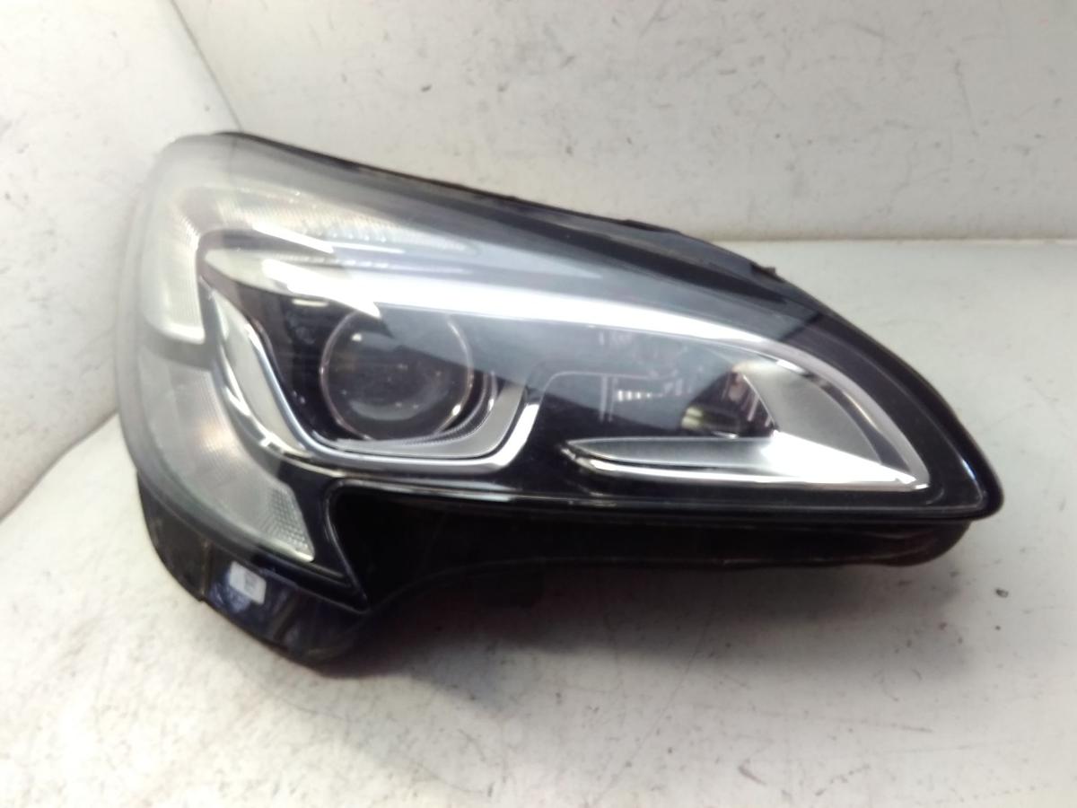 Opel Corsa E original Bi Xenon Scheinwerfer rechts besch&auml;digt Bj.2015