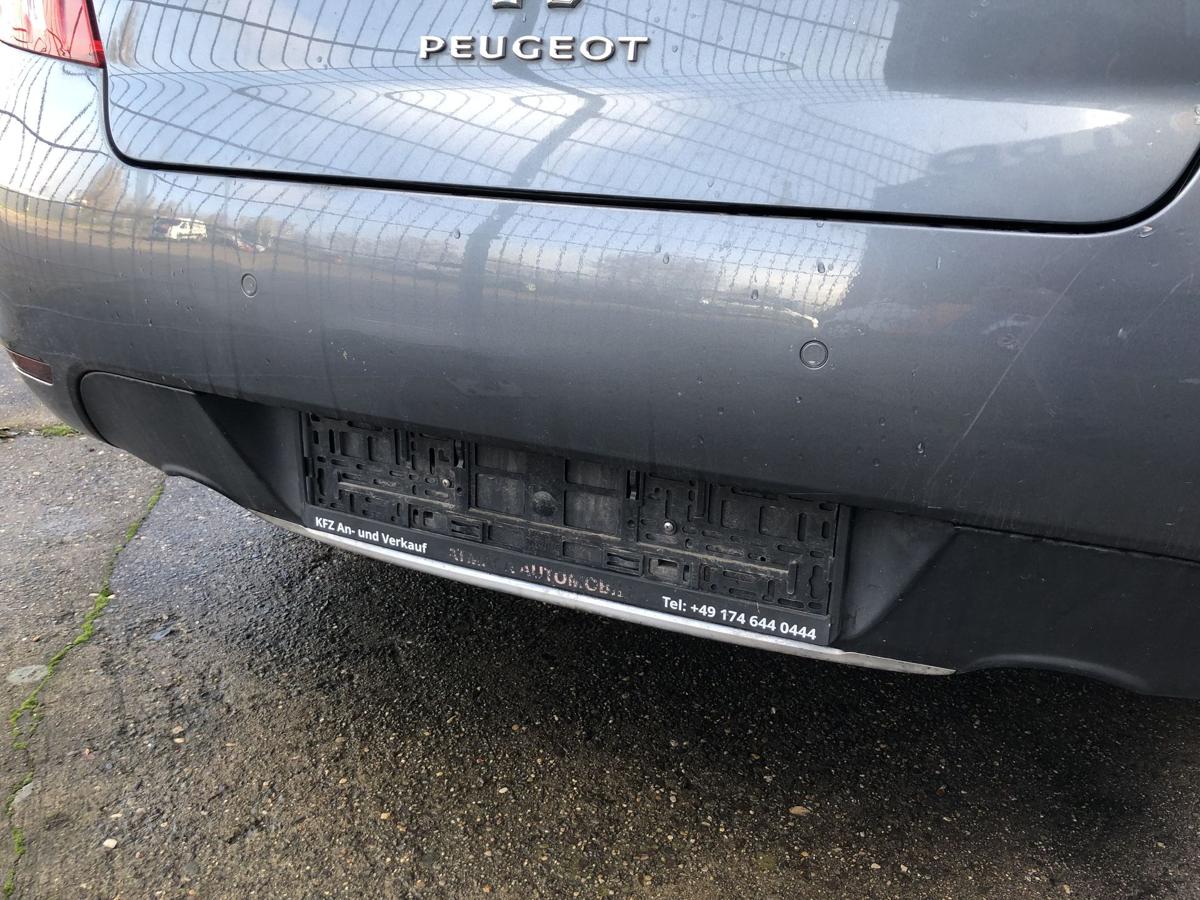 Peugeot 508 ND NE bis14 Sto&szlig;f&auml;nger hinten Hecksch&uuml;rze Limo mit PDC Besch&auml;digt