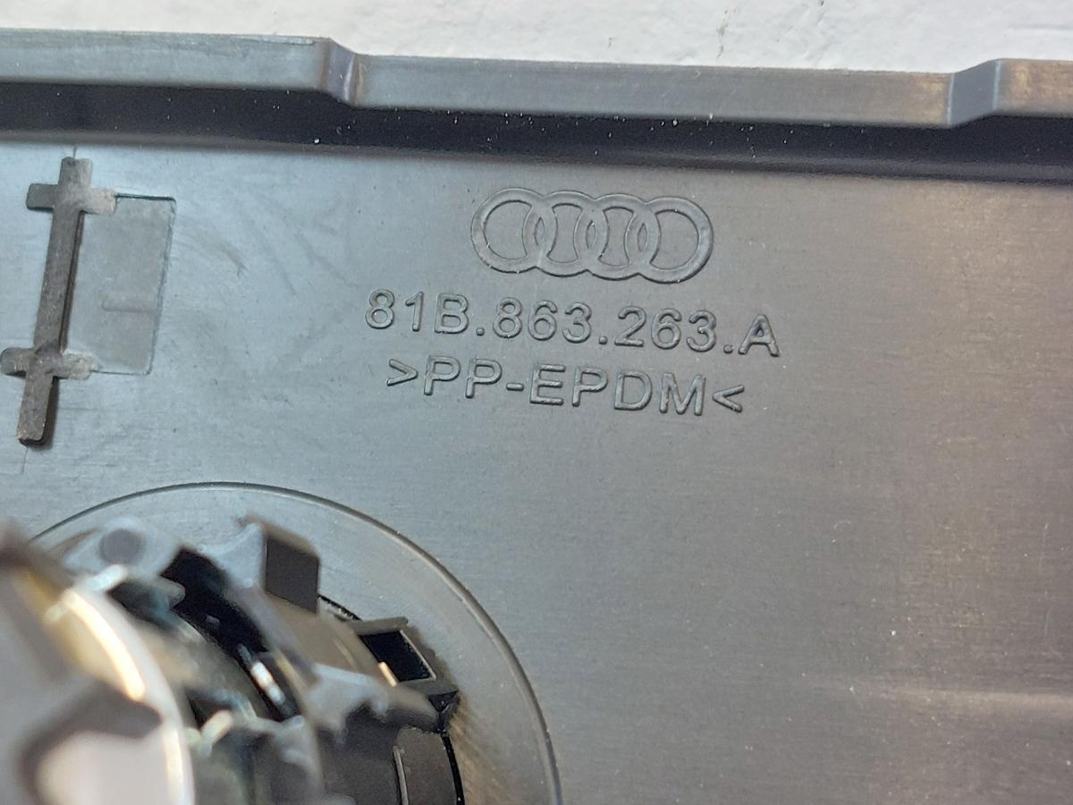 Audi Q2 Typ AG Mediaport USB Anschluss mit Zigarettenanzünder hinten OEM