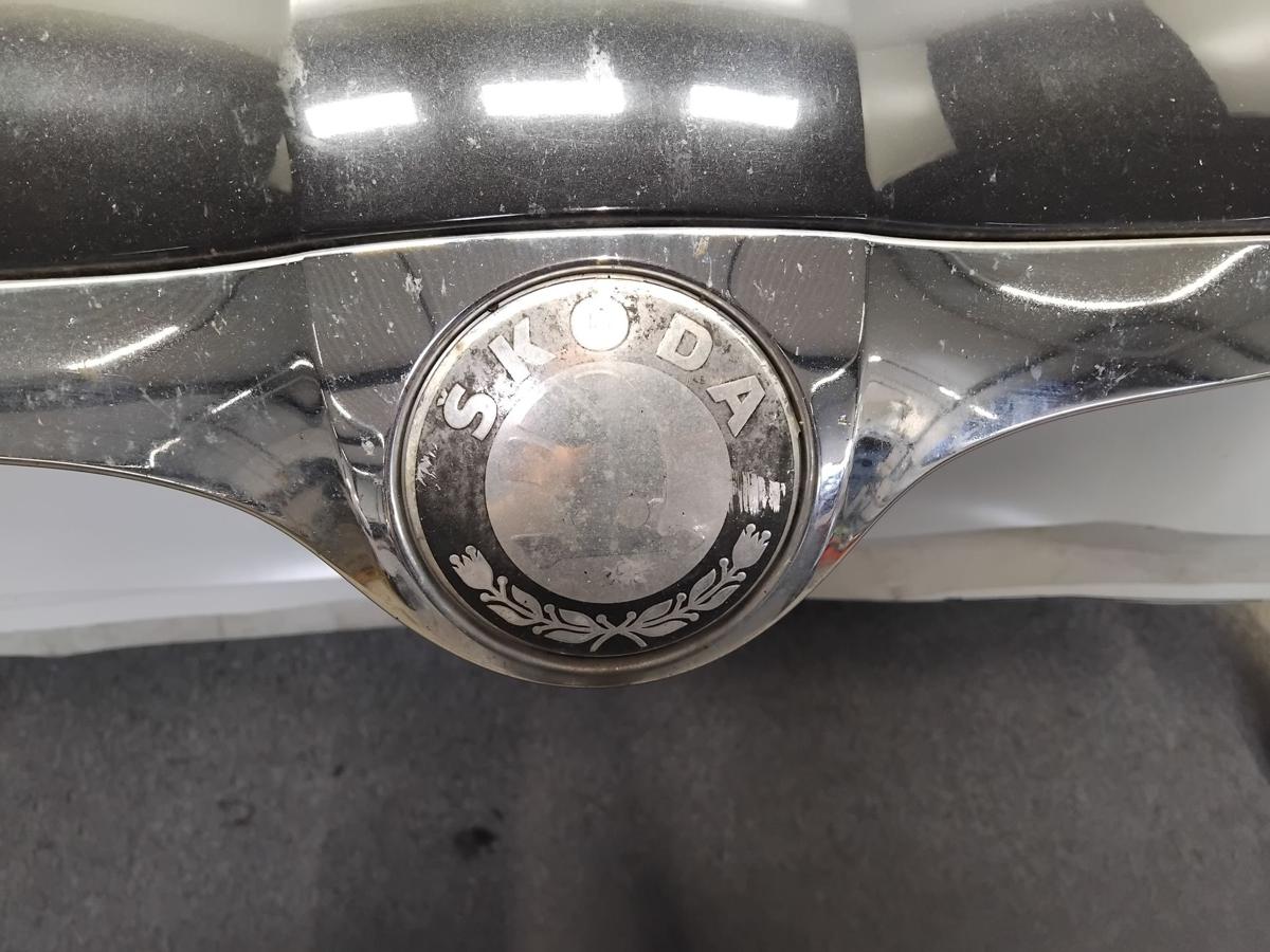 Skoda Fabia 2 5J original Motorhaube schwarzmetallic 9910 LF9R Bj.2008