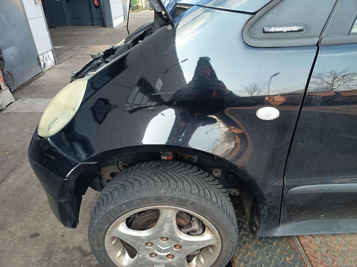 Mercedes A-Kl. W168 original Kotfl&uuml;gel links Seitenteil 696 Nachtschwarz Bj 1999