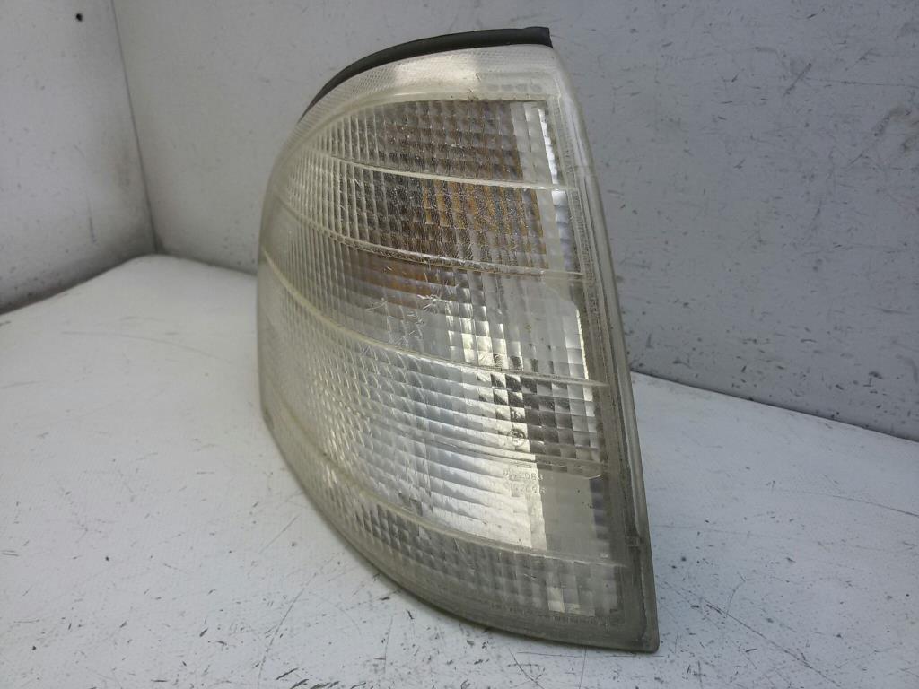 Mercedes Benz C Klasse W202 C180 Blinker Blinkleuchte vorn rechts VALEO BJ1999