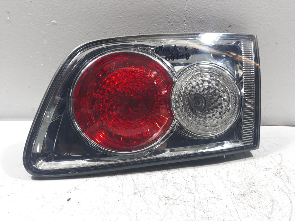 Mazda 6 (GY) Kombi BJ 2005 Rücklicht rechts innen Rückleuchte Heckleuchte bis 2005