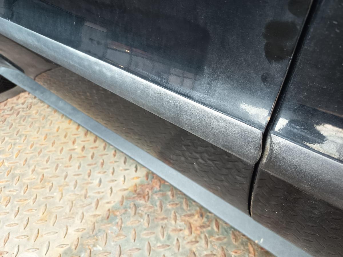 Mercedes A-Kl. W168 original T&uuml;r vorn links Fahrer 696 Nachtschwarz Bj 1999