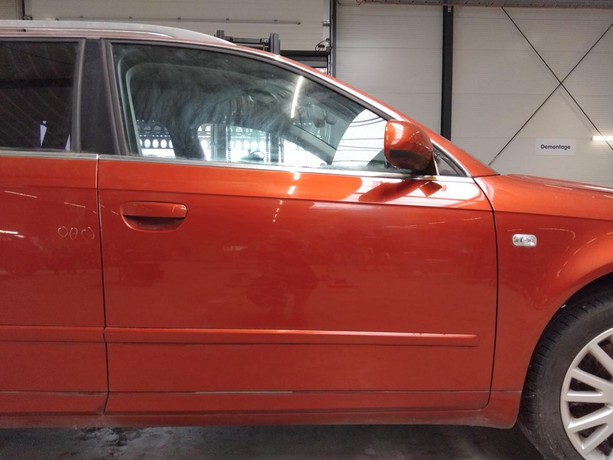 Audi A4 8E B7 Tür vorn rechts Beifahrertür granatrotmetallic LZ3F BJ2006