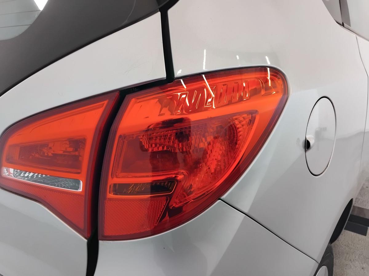 Opel Meriva B original Rückleuchte Heckleuchte rechts außen BJ2013