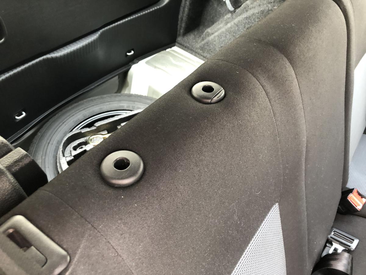 VW Golf 4 IV 1J R&uuml;cksitzbank Sitzbank R&uuml;ckbank Pacific 5 t&uuml;rer R&uuml;cksitze Stoff