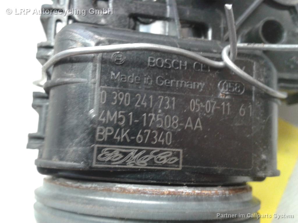 Ford Focus 2 DA3 Wischermotor vorn 4M5117508AA 0390241731 BOSCH BJ2005