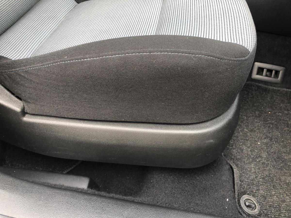 VW Golf 4 IV 1J Sitz vorn rechts Beifahrersitz Stoff ohne Heizung 5-trg Variant