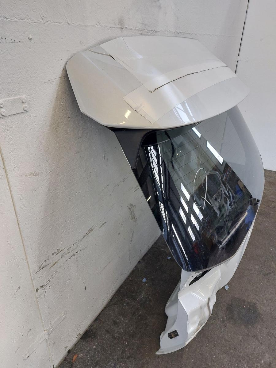 Mitsubishi Eclipse Cross GK0 ab21 Heckklappe Kofferklappe W85B White Metallic