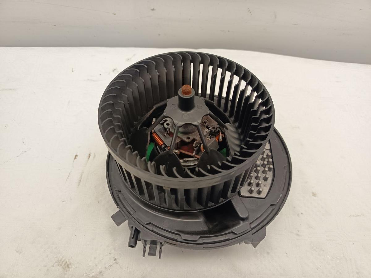 Seat Leon 5F original Gebl&auml;semotor Innenraumgebl&auml;se 5Q1819021B Baujahr 2014